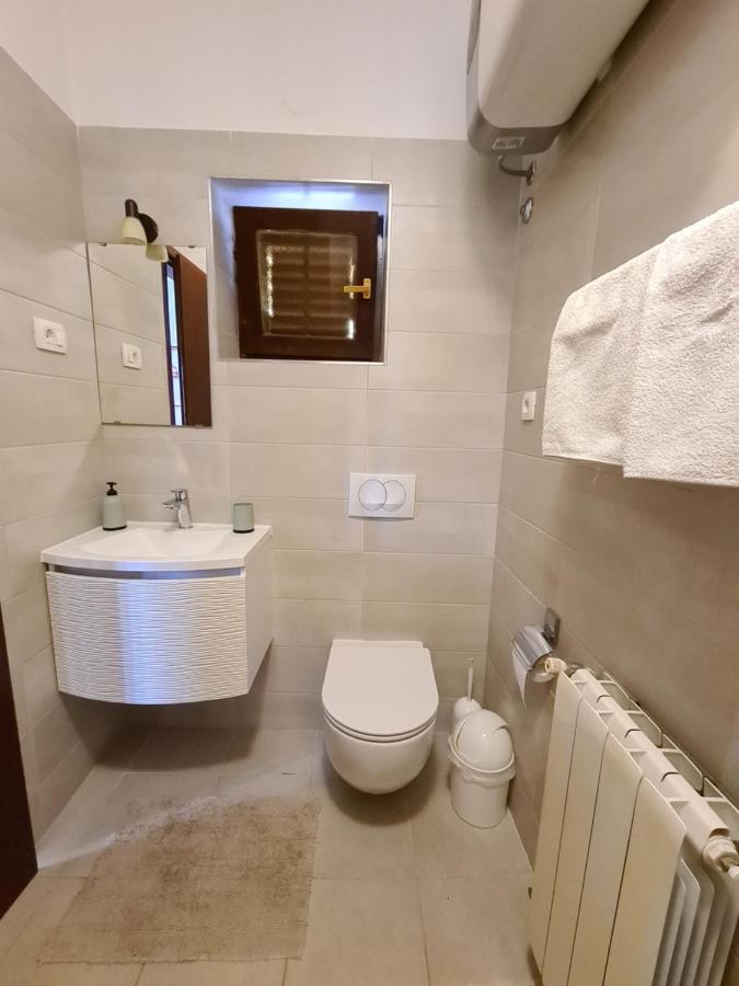 רוביני Apartments Ada מראה חיצוני תמונה