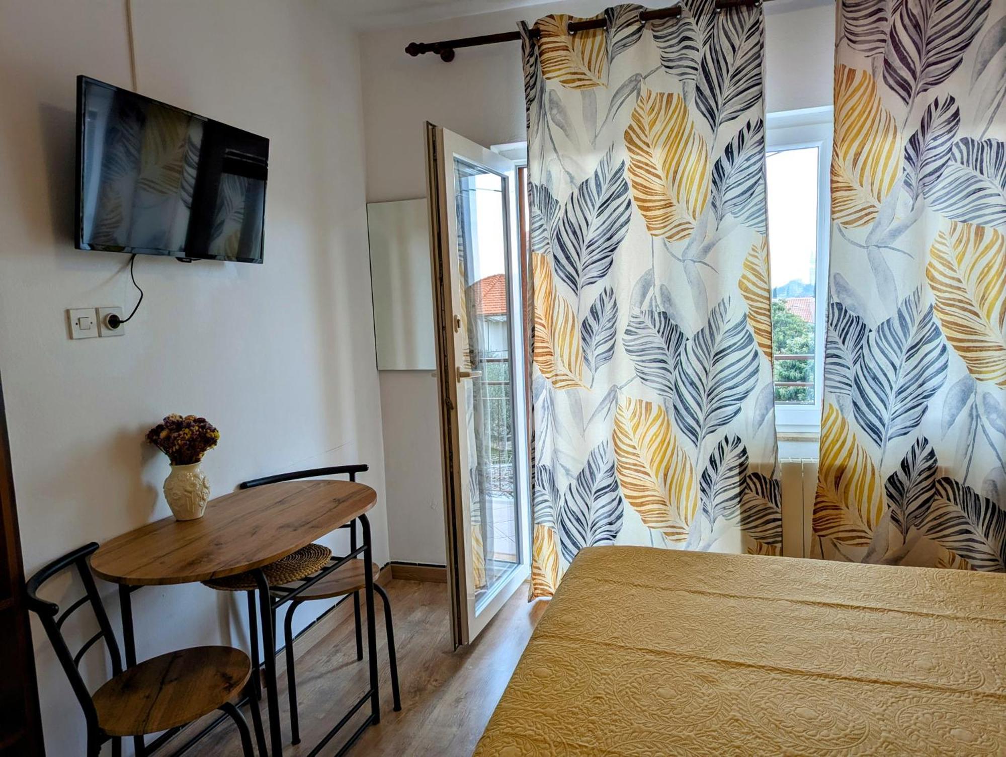 רוביני Apartments Ada מראה חיצוני תמונה