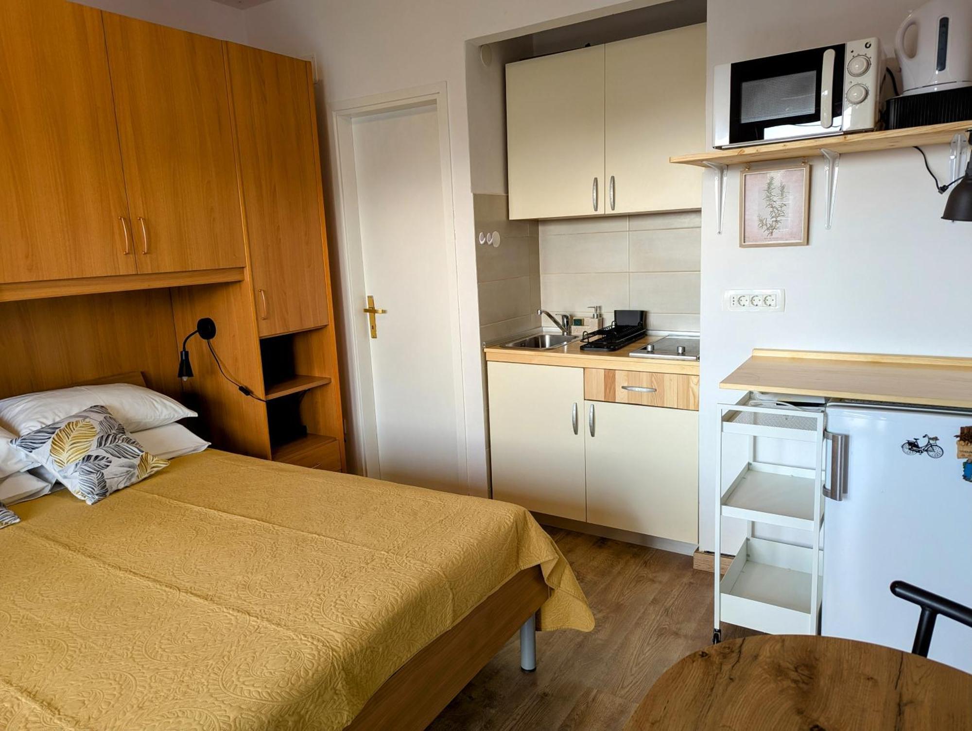 רוביני Apartments Ada חדר תמונה